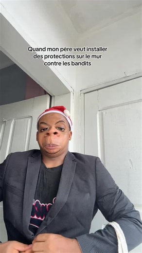 Godwin simo on Instagram: "Quand mon père veut installer des protections sur le mur contre les bandits🤭😅😅😅😅"