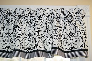 Black White Scroll Valance – Softline 17x56 Curtain – Elegant Damask Window Treatment – Custom Farmhouse Modern Drapery Topper Custom Jobs - Etsy UK