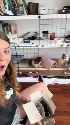 A Pior Influencer e Seu Vício em Ração