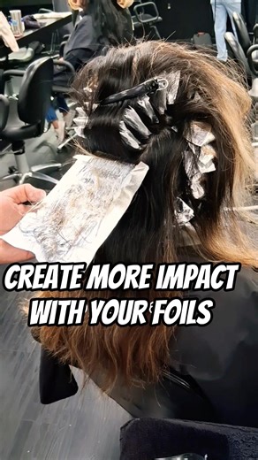 how to highlight hair #blonde #platinum #haircolor #fyp #foryou #foryoupage #trending #highlights
