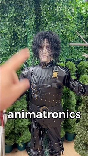Edward Scissorhands Halloween Animatronic | HalloweenCostumes.com