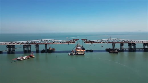 #CRCCFocus An exciting moment! The 4th Macao-Taipa bridge undertaken by CCECC successfully connected on March 18th.🌉✨ This steel colossus spans 3.08 km in total length, with its main bridge stretching 1370 meters. Inspired by the graceful curves of ocean waves, its stunning appearance will add vibrancy to Macao's tourism industry. The successful closure lays a solid foundation for the project's ultimate completion and opening to traffic.💪Upon operation, it will link Macao's major sea, land, an