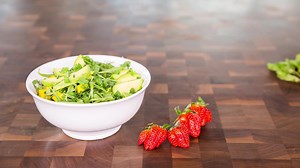 1.4K views · 22 reactions | Start with peppery Earthbound Farm Organic Baby Arugula. Add some juicy, chopped mango. Toss with a touch of rich, creamy poppyseed dressing. That’s what we call your new favorite go-to salad. https://goo.gl/CNg6Lc | Earthbound Farm | Facebook