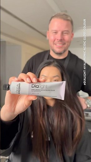 NEW #Dialight Hyaluronic acidic gloss colour with Robert Eaton - How to create a glossy brunette