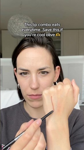 Cool olive skin? Try this lip combo! Maybelline gone greige + cheeky 💜 #oliveskin