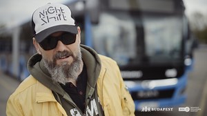 28K views · 1.6K reactions | Tágas, kényelmes, lenyűgöző és július elejére már 150 lesz belőle: Winkler Róbert tesztelte Budapest vadonatúj "nagyvasait", az új MAN Lion's City buszokat.  Érdekelnek a részletek is? Nézd meg a hosszabb változatot, link a kommentek között!  | BKK - Budapesti Közlekedési Központ | Facebook