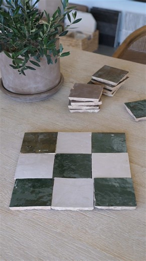 Checkerboard never really goes out of style. What changes is how it is done. Using zellige brings softness, variation, and movement to a pattern that is usually very structured. The result feels timeless but not rigid. This is why we love swapping patterns like this. Same material, completely different energy.