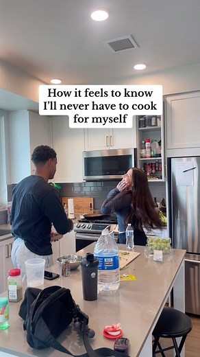 79K views · 948 reactions | personal chef 﫶 @alonzofloriolli #funny #relationships #marriage #cute #cooking #reels | Jessica Jovel | Facebook