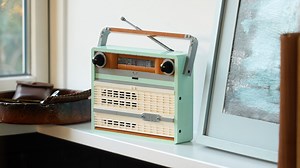 Someone's turned LEGO 10334 Retro Radio into a working radio