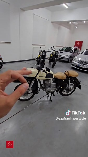 MZ ES 25O TROPHY! Ten egzemplarz pochodzi z 1970 roku, ma nieco ponad 3 tys. kilometrów przebiegu I jest prezentem od Syna dla Taty. Piękna historia! #szafran #motoryzacja #mzes250 #trophy #DDR