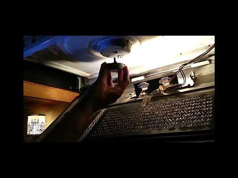 How to Change a GE Microwave Turntable Coupler & Motor