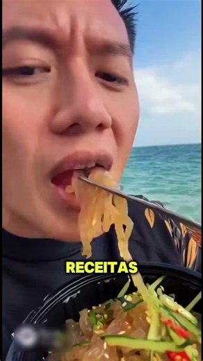 Why do the Chinese fish for jellyfish to eat?