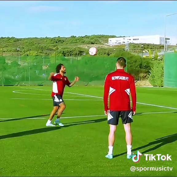 Marcelo's Incredible Freestyle Football Skills