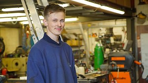 How to become an apprentice welder: Billy's story - BBC Bitesize