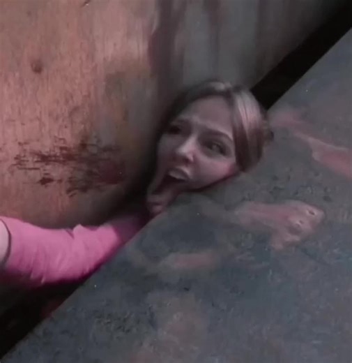 2025 is ending in a few minutes, although i hated this year ALOT, i loved these divas, obviously i couldnt fit in all of them, like ronnie queen, jess from clown in a corn field, tyler trevino, lizzie and charlotte from fnaf 2 and aunt gladys!! This year was special to me because i was reintroduced to editing after FOUR YEARS, yes i started in 2021 making them roblox dancing edits, and it looked horrible, but im proud of myself for improving alot in editing, hopefully i will more in 2026! || cc 