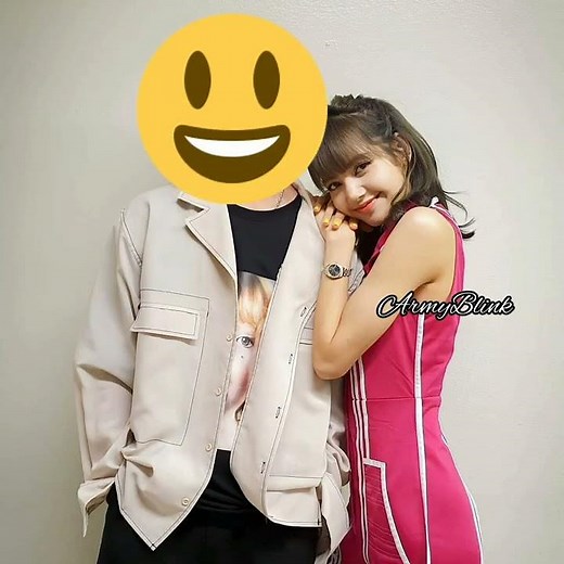 unseen pics of Lisa