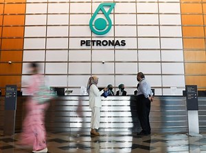 Malaysia's Petronas seeks court clarity on Sarawak operations amid gas licensing dispute