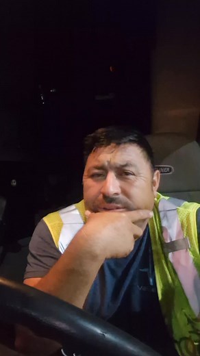 590K views · 7.9K reactions | Un milagro asi todos los traileros queremos #trailerosdecruse #reelsvideoシ #trailerosdeensenada #reelviral #ChivoGuero #TraileroDeCorazón #trailerolocochon | valientes TRUCK | Facebook