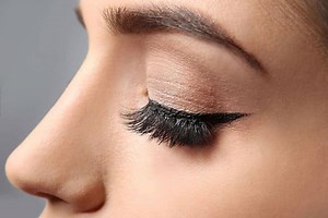 How to Grow your Eyelashes Overnight - 7 Methods to Follow