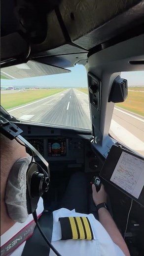 Airbus A320 Landing POV: Inside the Flight Deck! 🛬