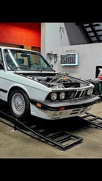 BMW e28 533is M30B33 Fueltech FT450