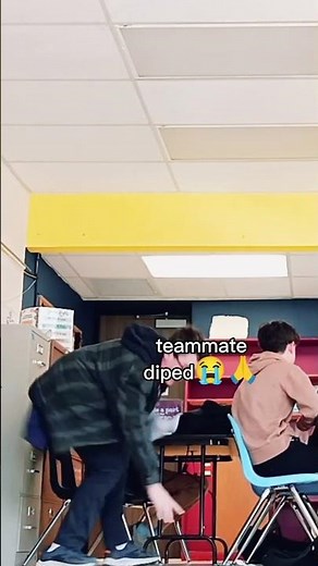 Escaping class day 2 #escapeschoolobby #school #escape #meme #memefunny #funny