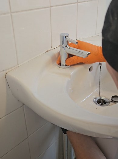 How to Replace Basin Taps: A Step-by-Step Guide