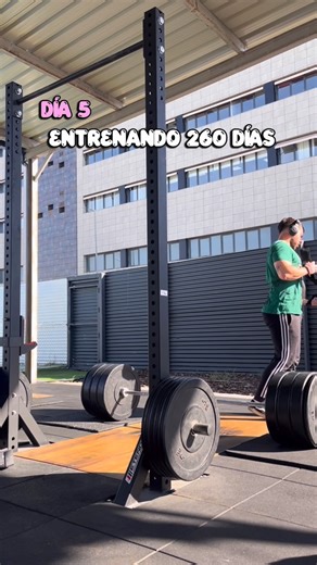 Fran Fit | Día 5 en mi reto de 260 entrenamientos al año. Nuevo día de full body, segunda rutina de las tres que tengo en la programación. Está... | Instagram