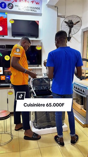 Chez PRIX2GROS YAOUNDÉ, on ne vend pas seulement… on accompagne 🔥 Ici, chaque client repart avec les bonnes explications pour utiliser son appareil sans stress 💯 👉 Dans cette vidéo : ✔️ Présentation explication d’une machine à laver ✔️ Notre manière de gérer et conseiller nos clients ✔️ Et en bonus… une cuisinière en promo à 65.000F seulement 😳🔥 📍 Boutique 2109 – Mfoundi Mall (même bâtiment que China Mall) 📞 653 306 014 Passe nous voir ou écris-nous directement 💬 #Yaounde #BonPlanYaounde