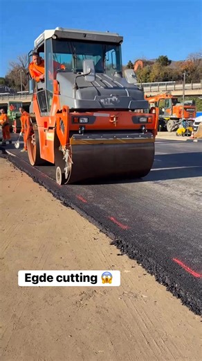 Manish Chauhan Mau on Instagram: "EGDE CUTTING …….❤️ #facebookshorts #Facebookviralreels #facebooktrendingreels #newfollowers।"