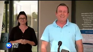 163K views · 1.5K reactions | An Auslan interpreter has been praised for keeping her cool and signing a heckler's colourful praise of the Premier during a press conference in Rockingham this morning. #10News | 10 News Perth | Facebook