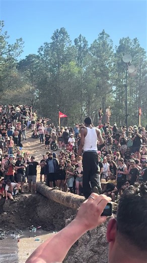 This man does this every year, and every year he makes it across unscathed. #swampfest #florida #bmx #foryoupage #explorepage✨