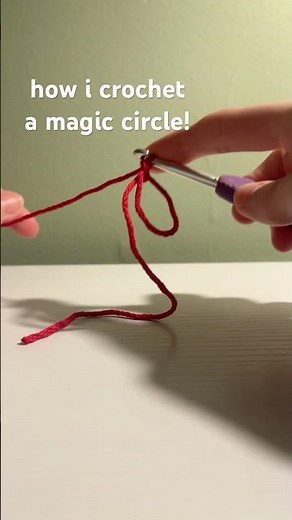 how i do a magic circle crochet!! it always works for me! #crocheting #crochet #magicring