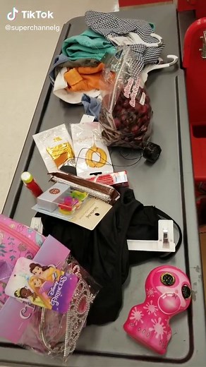 What is this? #Bubblegum #WhatIsThis #ToyHunting #ToyCollecting #ToyReview