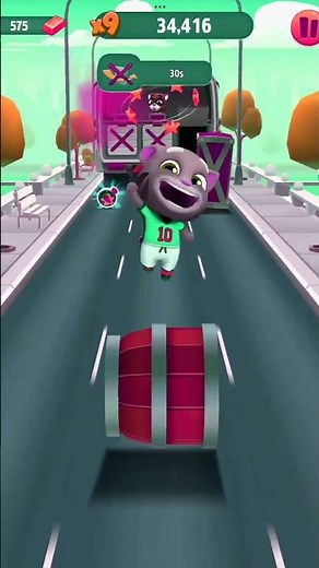 Talking Tom Gold Run Football Tom Hit All Bombs On Super Tom Boss Fight Challenge Races Plane #Short