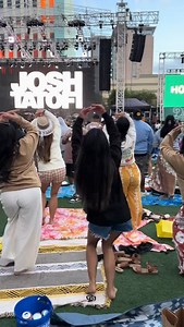 Shoutout to this group of ladies at @holoholovegas 🙌🏽 Whether it’s on stage or in the crowd, it’s a beautiful thing to see the culture of Polynesia shared with such elegance and pride. Moments like these make it all worth it. ❤️ VC: @abbylvtc 🙏🏽 | Josh Tatofi Music