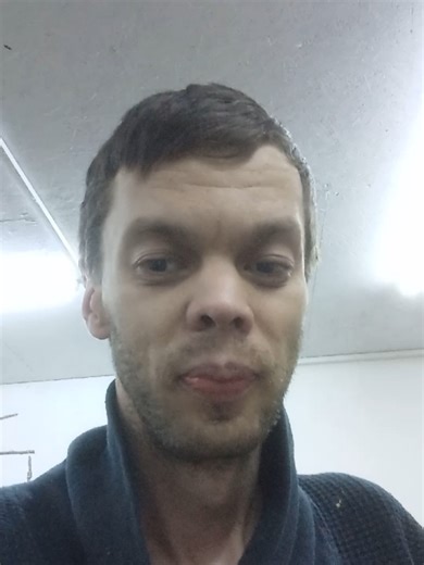 Відповідь на питання про розведення папуг