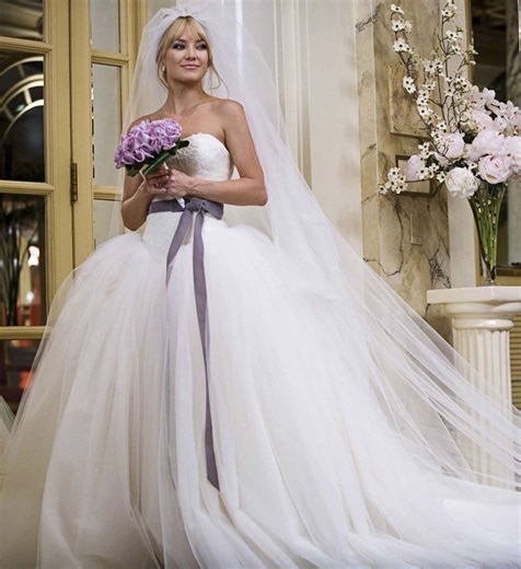 Kate hudson wedding dress bride wars | Honestweddingadvice.com