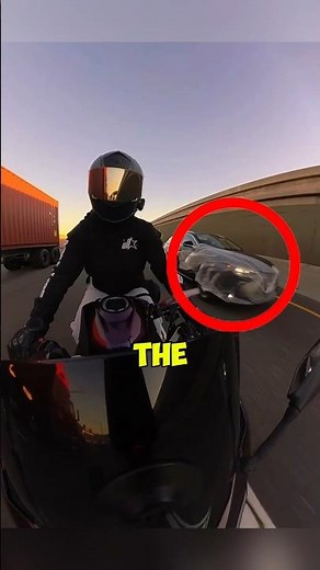 This Rider Noticed Something the Driver Didn’t. #shorts