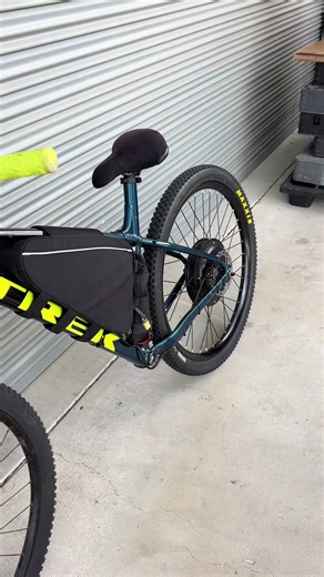 Mint yeah already got a error code it’s chill #bike #fyp #ebike #viral #surron