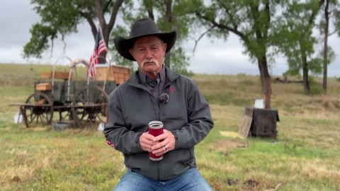 Mother Nature’s Secret Weather Signs Every Ranch Cook Knows
