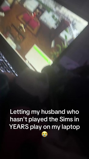 Blind Date Surprises in The Sims 4 Gameplay