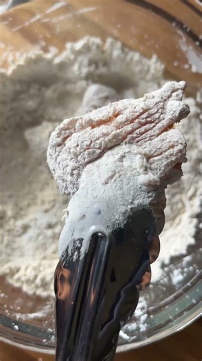 Perfectly crispy garlic parmesan chicken bites #garlicparmesan #friedchicken #easyrecipe #foodie