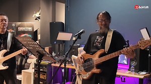 162K views · 5.5K reactions | apa jadi kalau CROMOK VS AMUK? kalau betul jadi macam ni rugi la sape tak pegi tengok. sejarah takkan berulang!! | Besihitam Studio | Facebook