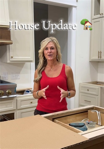 Back with a long overdue interior house update! It’s finally all starting to come together 🤩 #newconstruction #interiordesign #cabinet #interiorinspo #masterbathroom