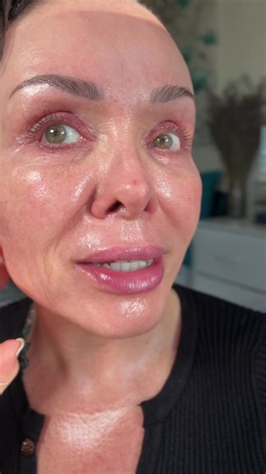 Embrace Natural Beauty: Makeup for Mature Skin