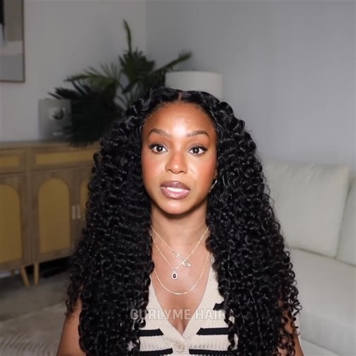 9.1K views · 107 reactions | Look at those curlsThis is a perfect kinky curly unit✨ So curly, so cute, so effortless  Ready-to-wear & beginner-friendly—put it on and glow  | CurlyMe | Facebook