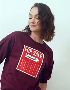 Sweatshirt weather! Super chic and cute. You can literally live out of sweatshirts in Fall. Here are three new ways to style them, that look oh so edgy and feel super comfy! . Shop here https://bit.ly/2mu6yvU | Cover Story