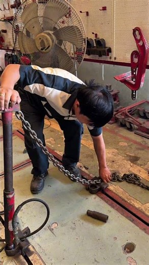 “From Wrecked to Perfect! Radiator Support Straightening Done Right!” #carrepair #ซ่อมรถ