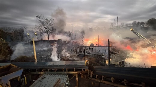 Rail service resumes north of DC after 2-alarm fire